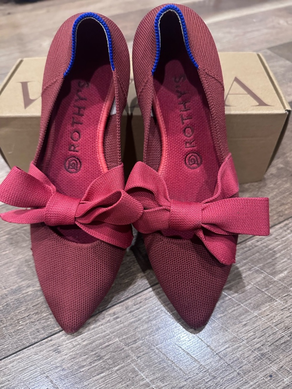 Rothy's Burgundy Red Flats w
Bow